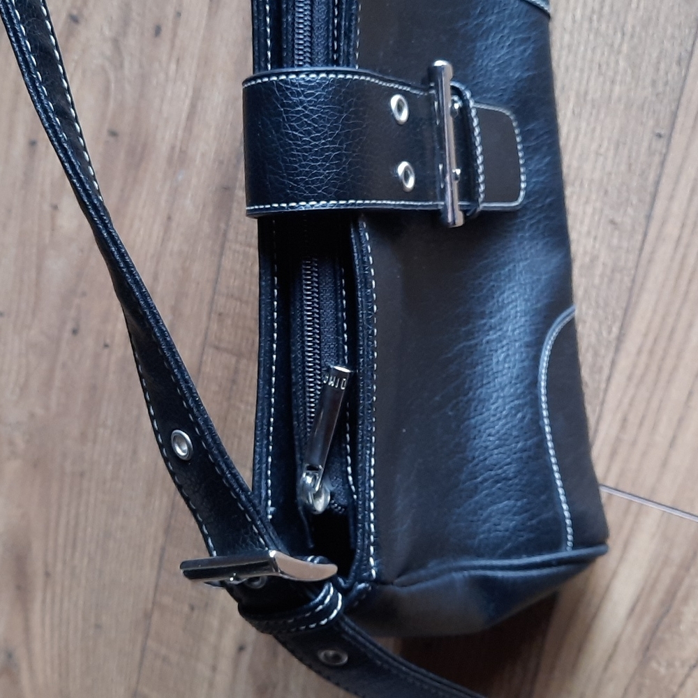 Handbag - Picture 6 of 16